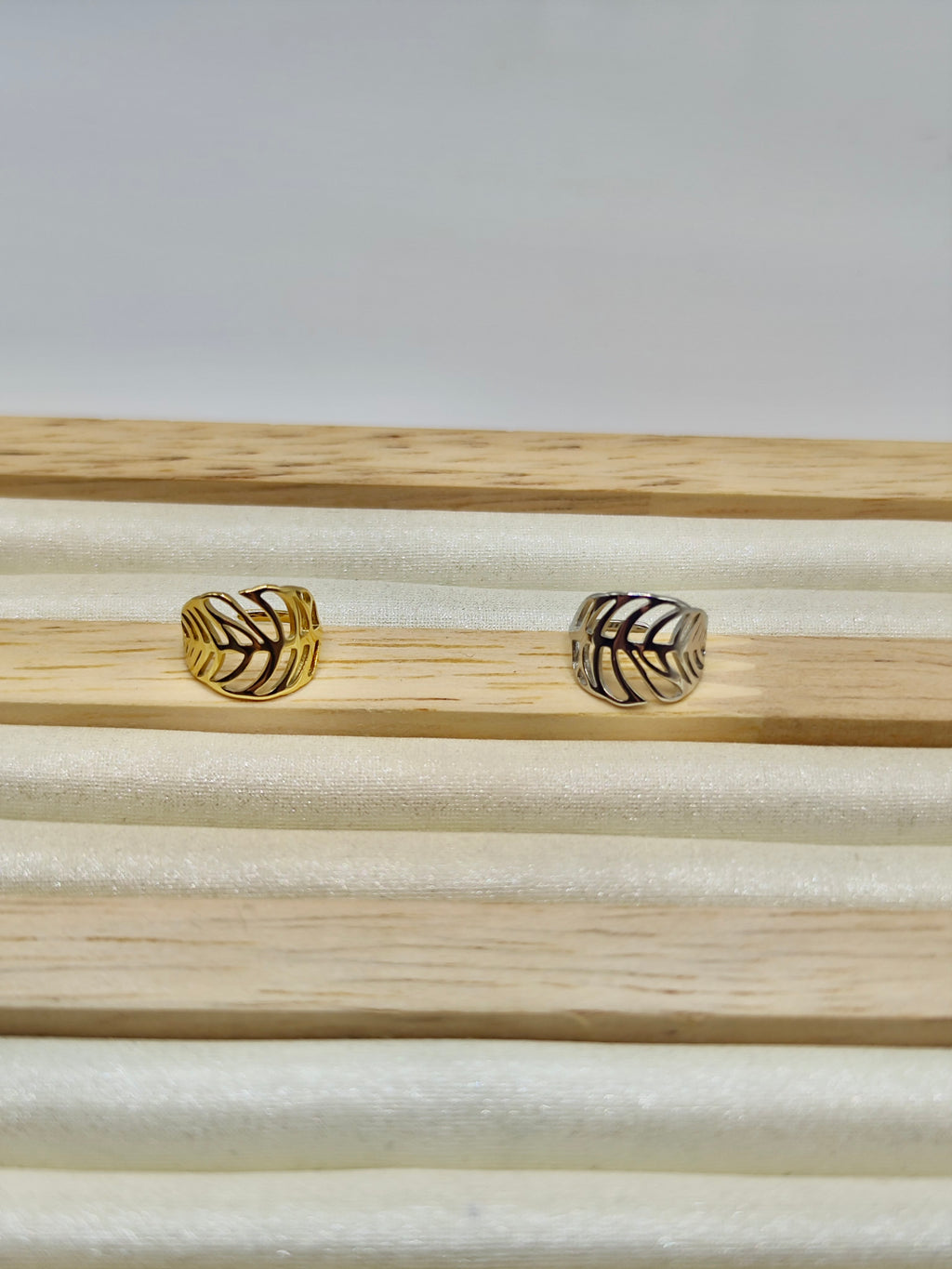 Ear Cuff Hoja – Plata y Dorado