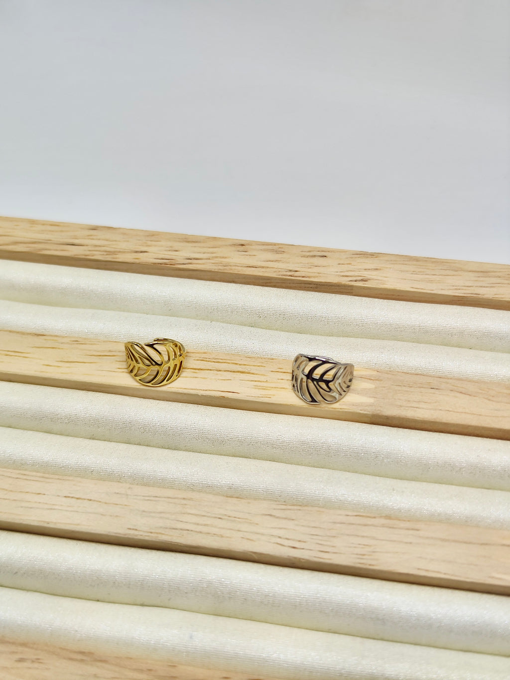 Ear Cuff Hoja – Plata y Dorado