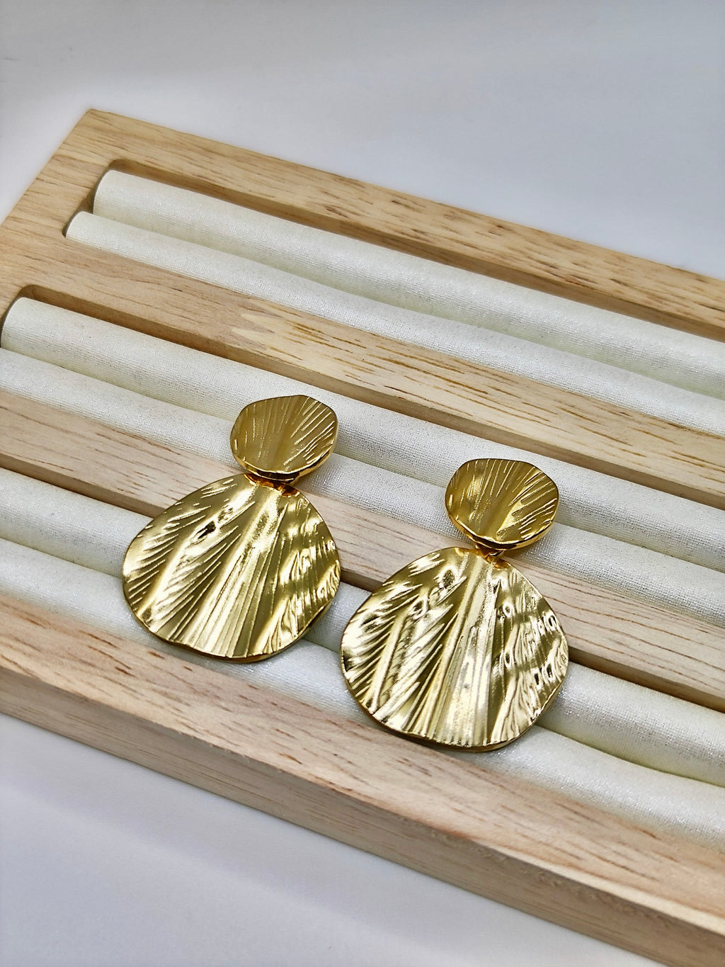 Pendientes Olas de Metal – Dorado y Plateado