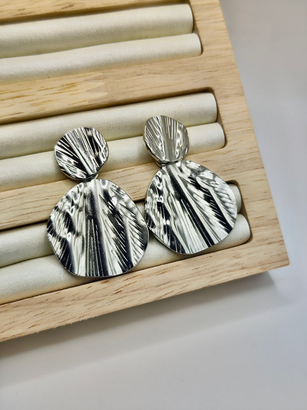 Pendientes Olas de Metal – Dorado y Plateado