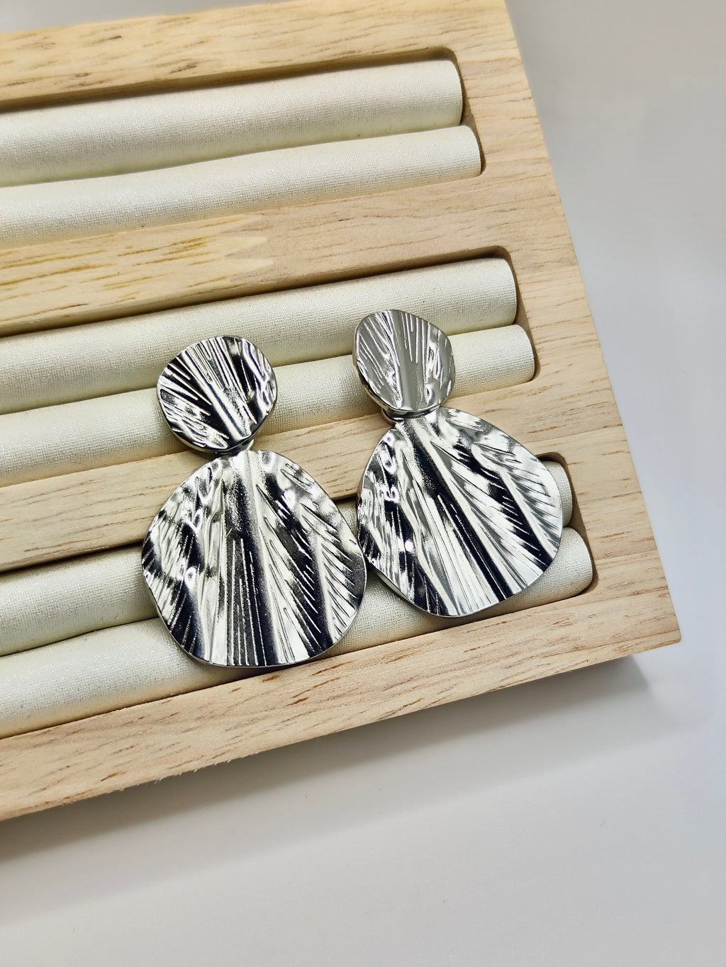 Pendientes Olas de Metal – Dorado y Plateado