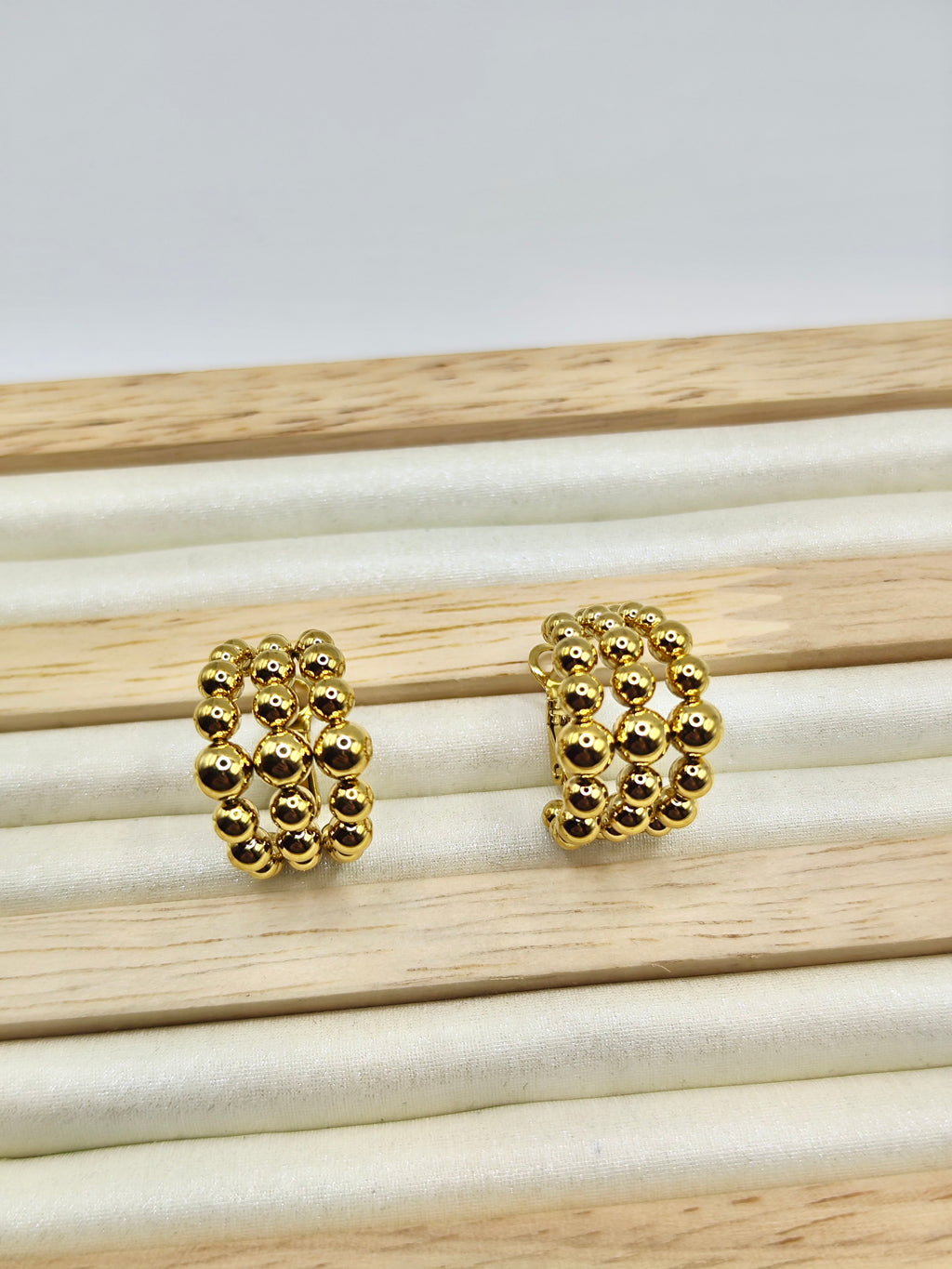 Pendientes Aros Esfera – Dorado