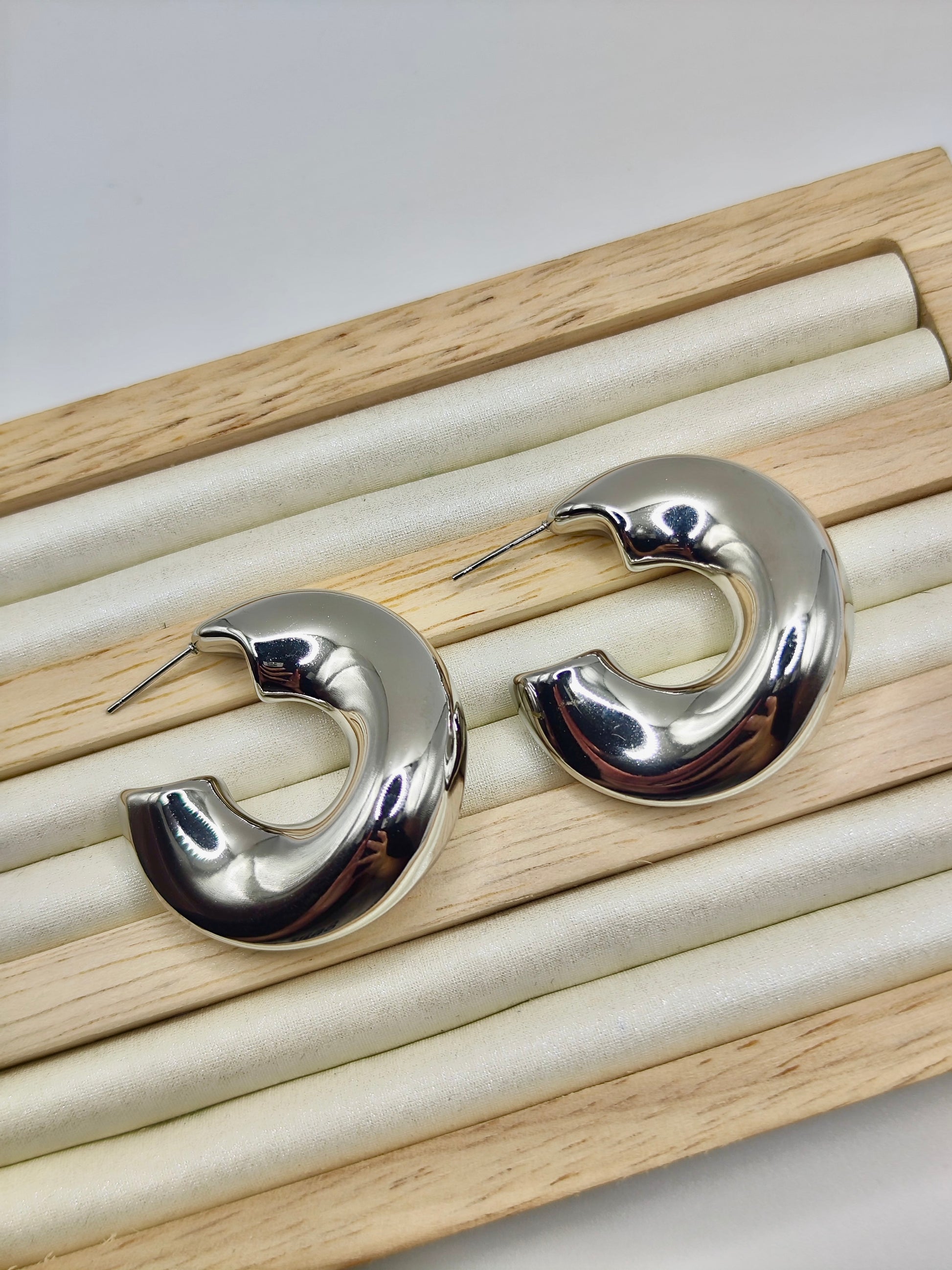 Pendientes Aros Luna – Dorado y Plateado