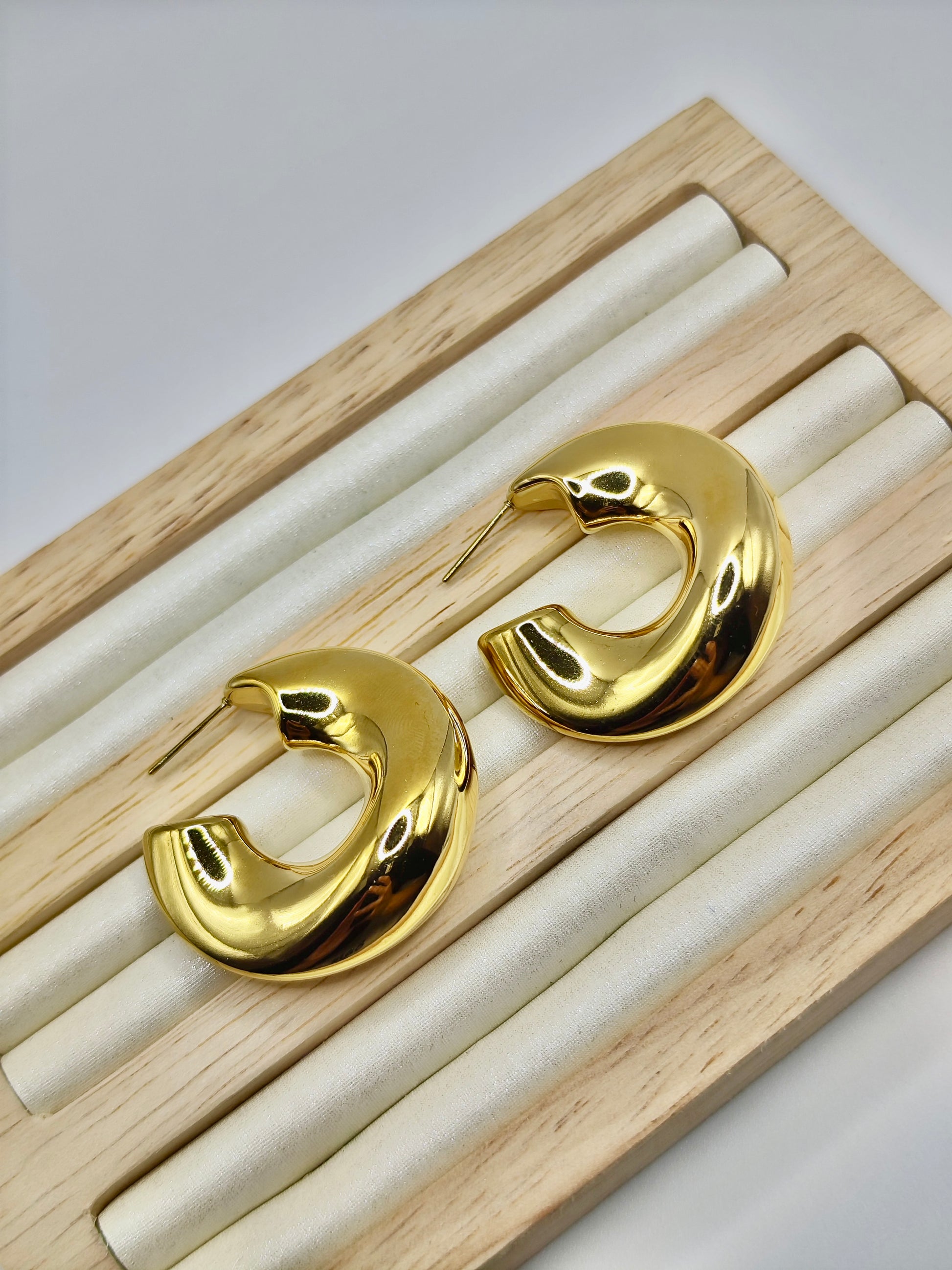 Pendientes Aros Luna – Dorado y Plateado