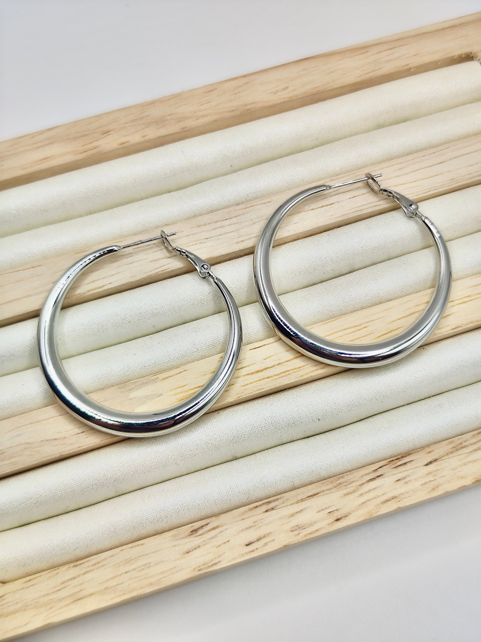 Pendientes Classic Hoops – Dorado y Plateado