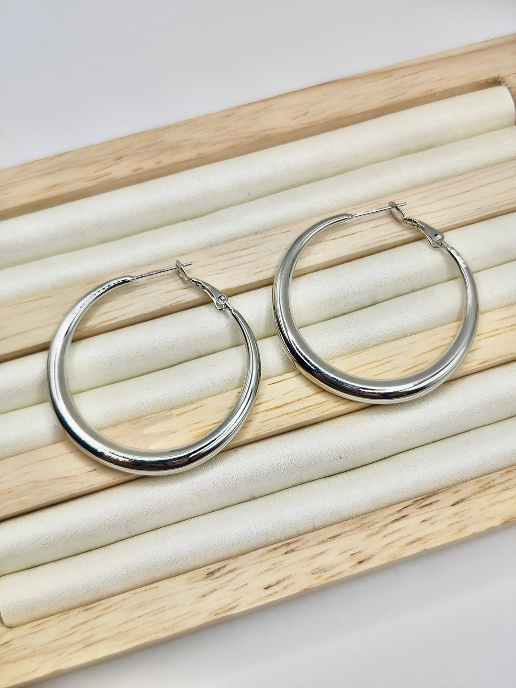 Pendientes Classic Hoops – Dorado y Plateado