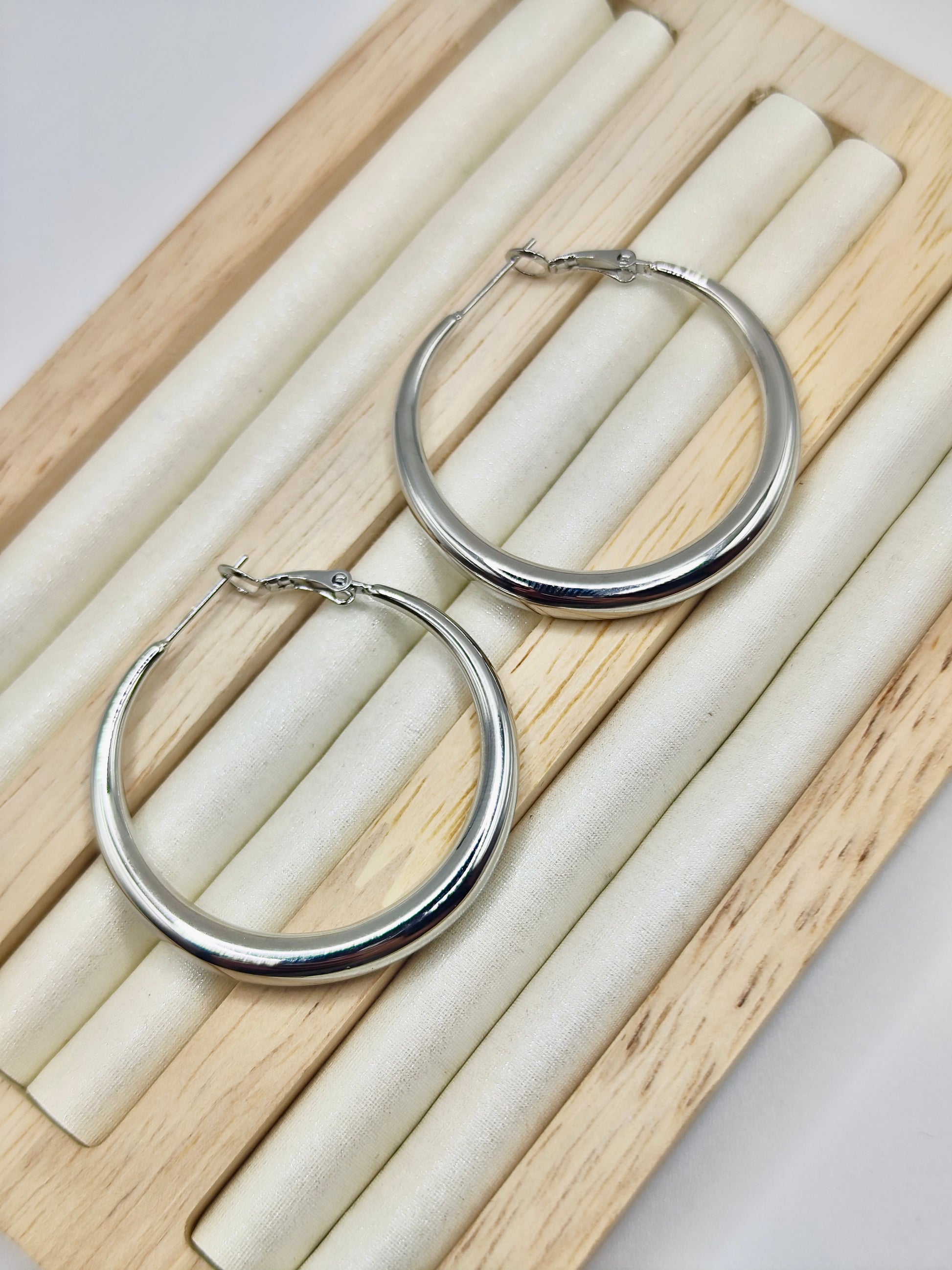 Pendientes Classic Hoops – Dorado y Plateado