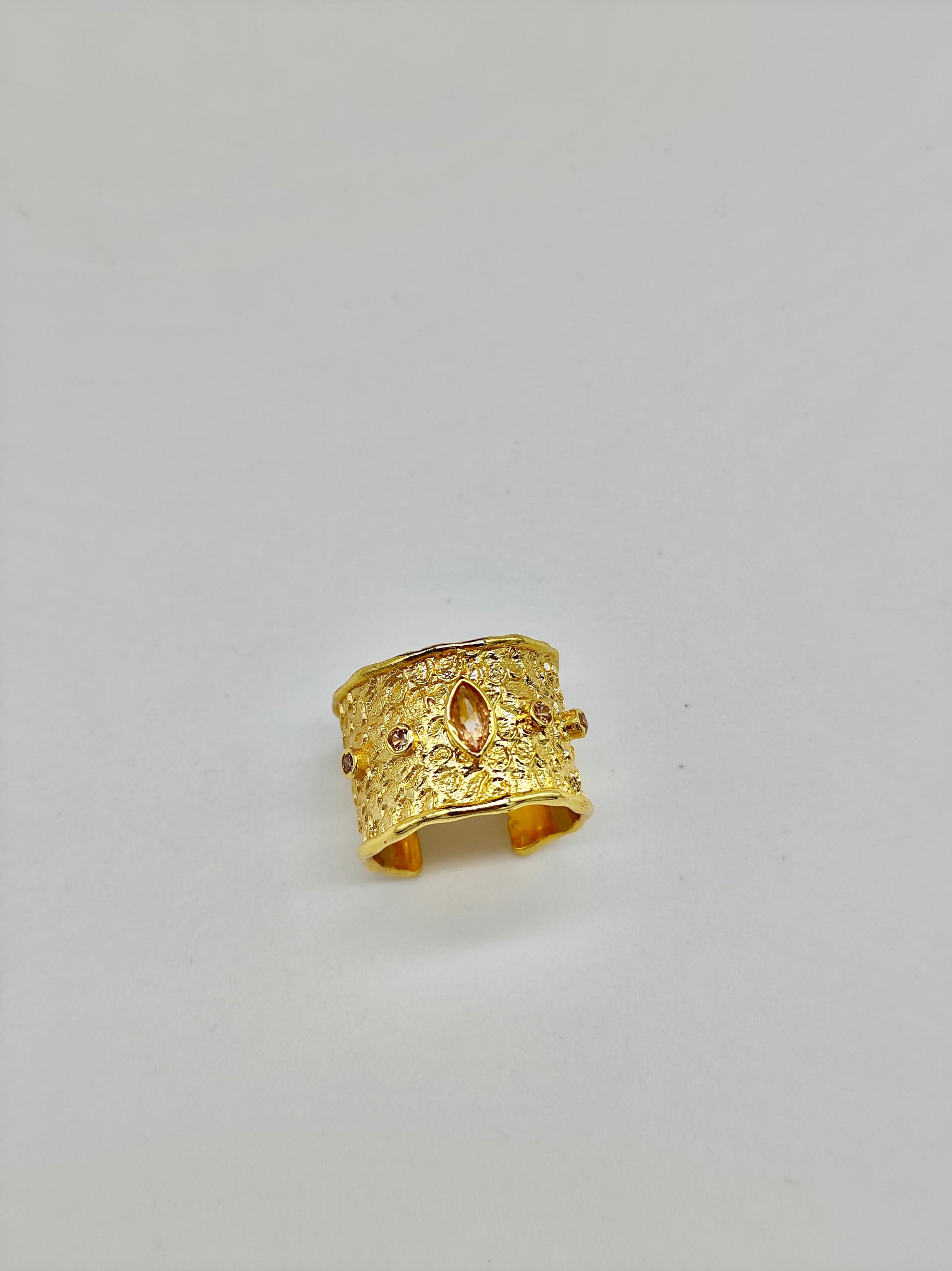 Anillo Traya Padma – Colección Nila Padma